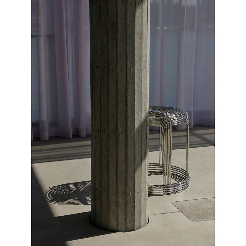 ワイヤースツール WIRE STOOL VP11｜アンドトラディション｜コンフォートQ｜阪急