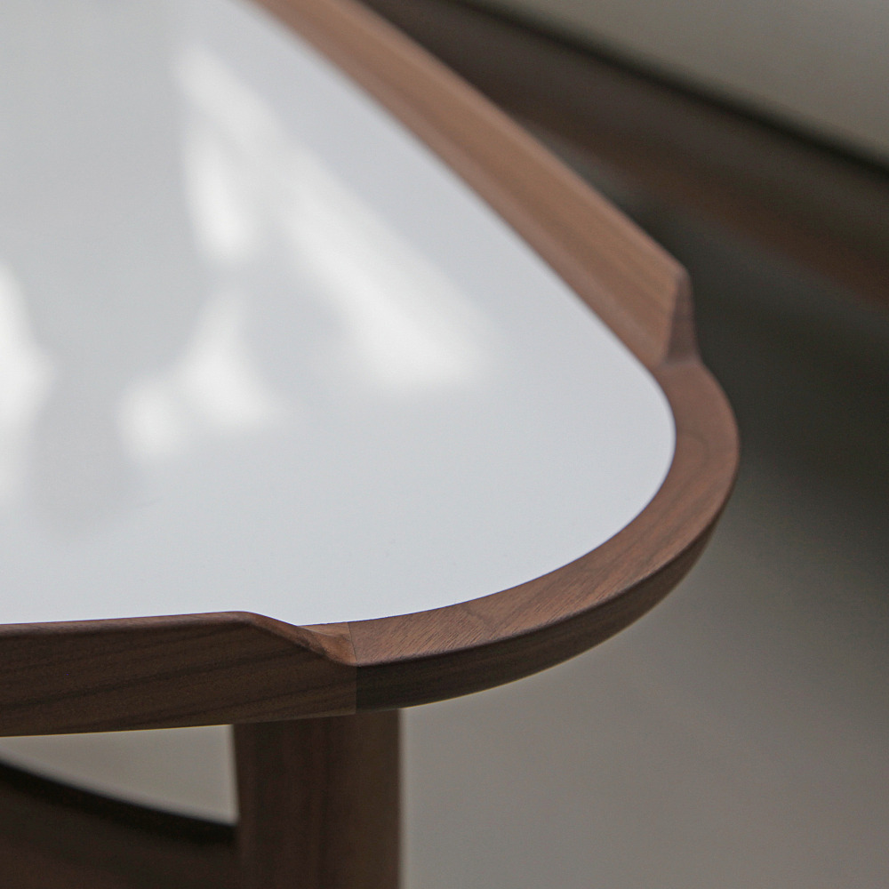COCKTAIL TABLE｜ハウス・オブ・フィンユール｜コンフォートQ