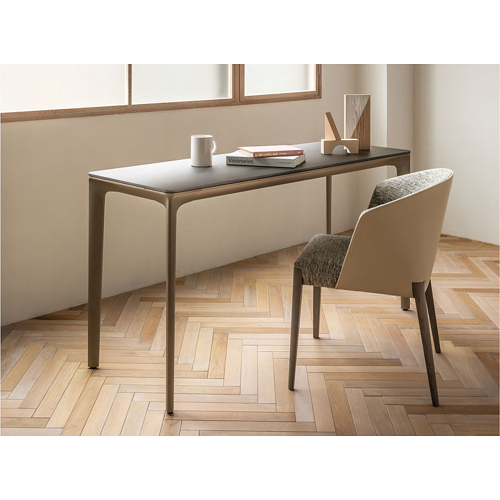 IENA DESK｜アルフレックス｜コンフォートQ｜阪急百貨店のインテリア