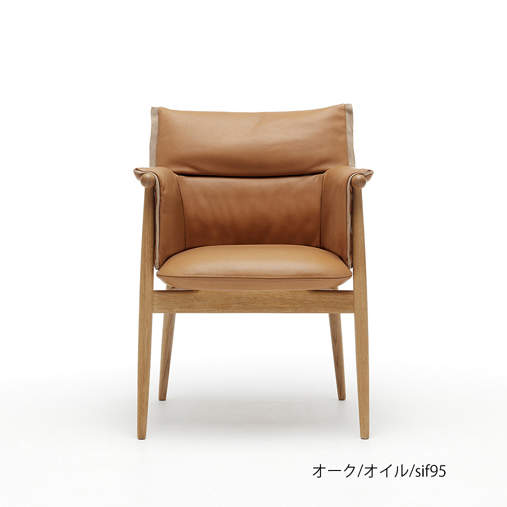 E005 EMBRACE ARMCHAIR｜カール・ハンセン＆サン｜コンフォートQ