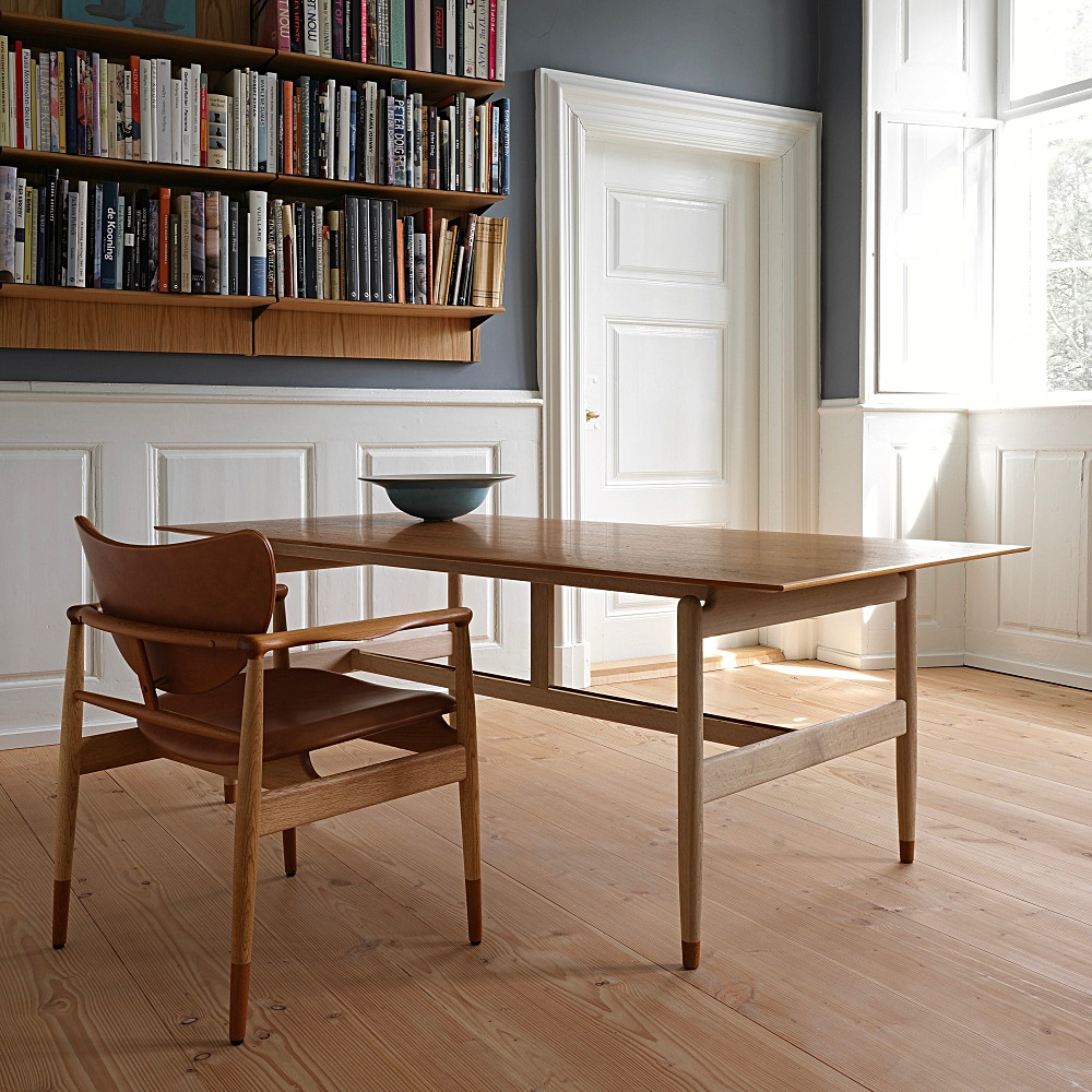 KAUFMANN TABLE｜ハウス・オブ・フィンユール｜コンフォートQ｜阪急