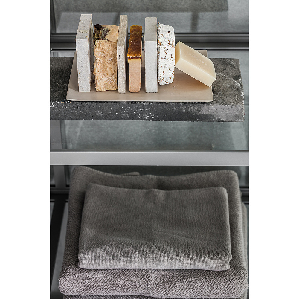 FINN CABINET｜ピート・ブーン｜コンフォートQ｜阪急百貨店の