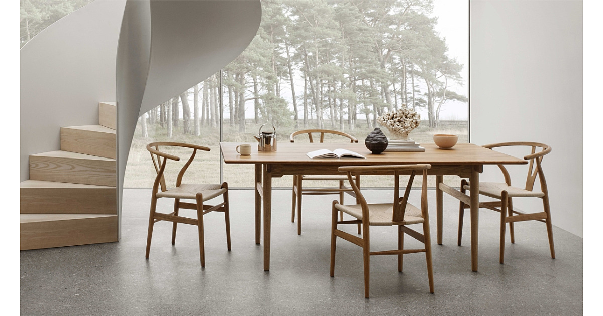 CH327 / CH337 カール・ハンセン＆サンの名作ダイニングテーブルがお得