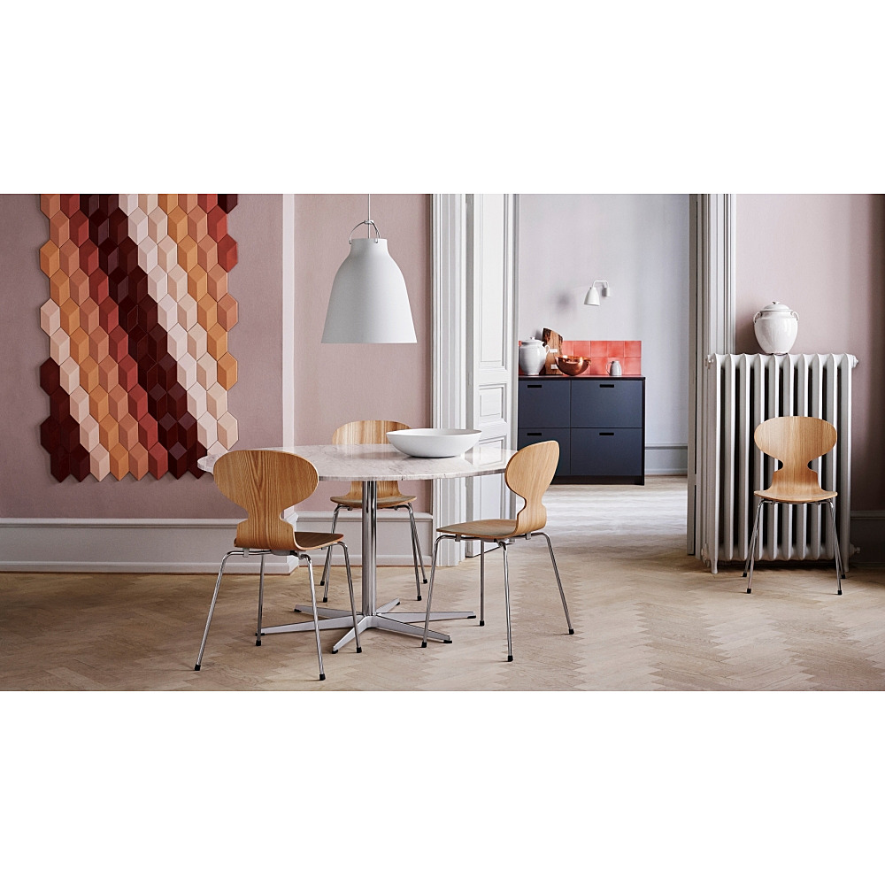 Fritz Hansen アントチェア　スタッキング THE ANT™（アリンコチェア）｜リパブリックオブフリッツハンセン