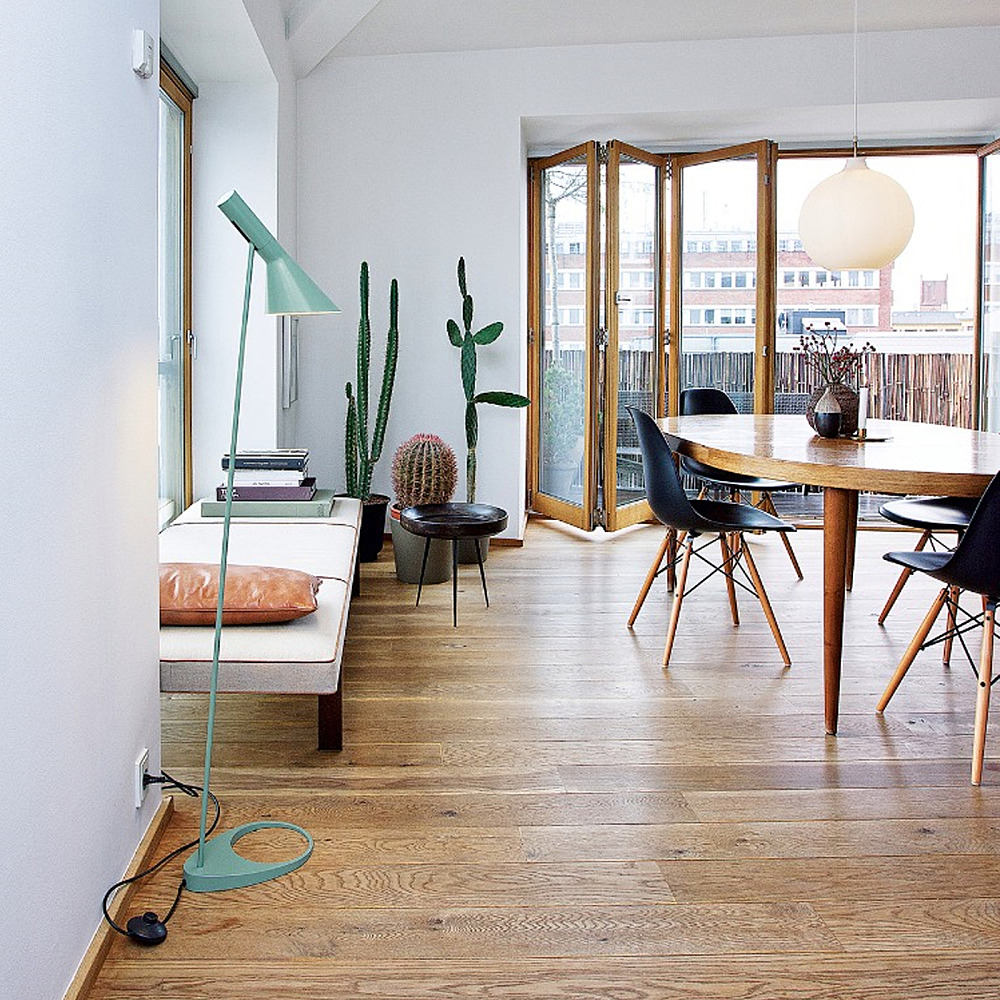 AJ FLOOR｜ルイスポールセン｜コンフォートQ｜阪急百貨店のインテリア