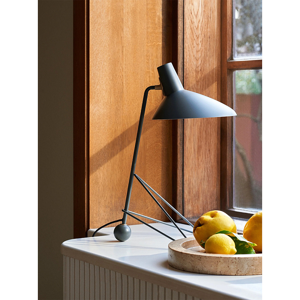 アントンさま専用 TRIPOD HM9｜アンドトラディション｜コンフォートQ｜阪急百貨店の