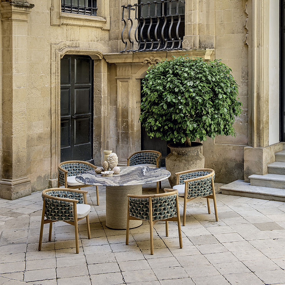 PATIO ROUND DINING TABLE｜エシモ｜コンフォートQ｜阪急百貨店の