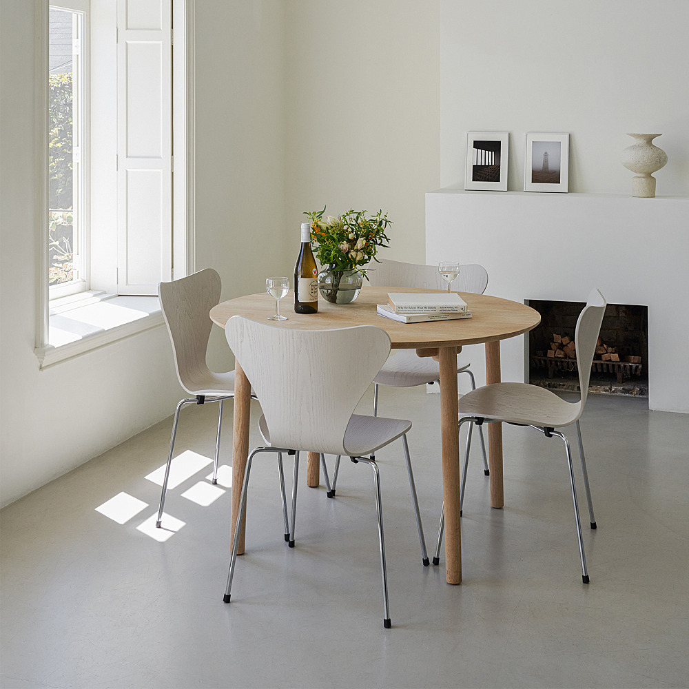 SERIES 7 CHAIR 3107｜フリッツ・ハンセン｜コンフォートQ｜阪急百貨店