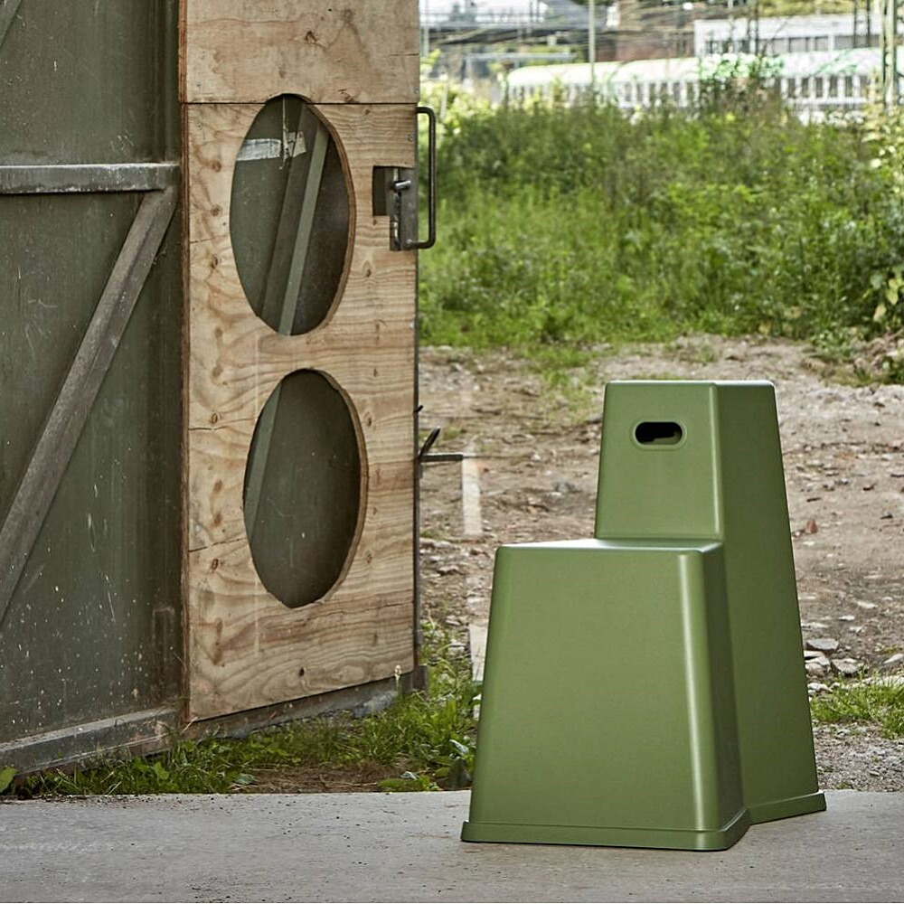 Vitra（ヴィトラ）STOOL TOOL（スツール ツール）ポピーレッド
