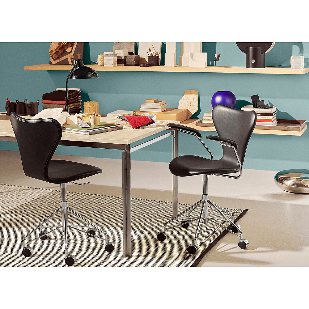 SERIES 7 CHAIR 3217｜フリッツ・ハンセン｜コンフォートQ｜阪急百貨店