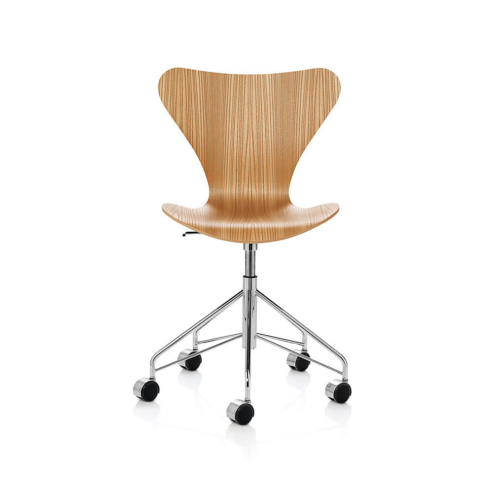 SERIES 7 CHAIR 3117｜フリッツ・ハンセン｜コンフォートQ｜阪急百貨店