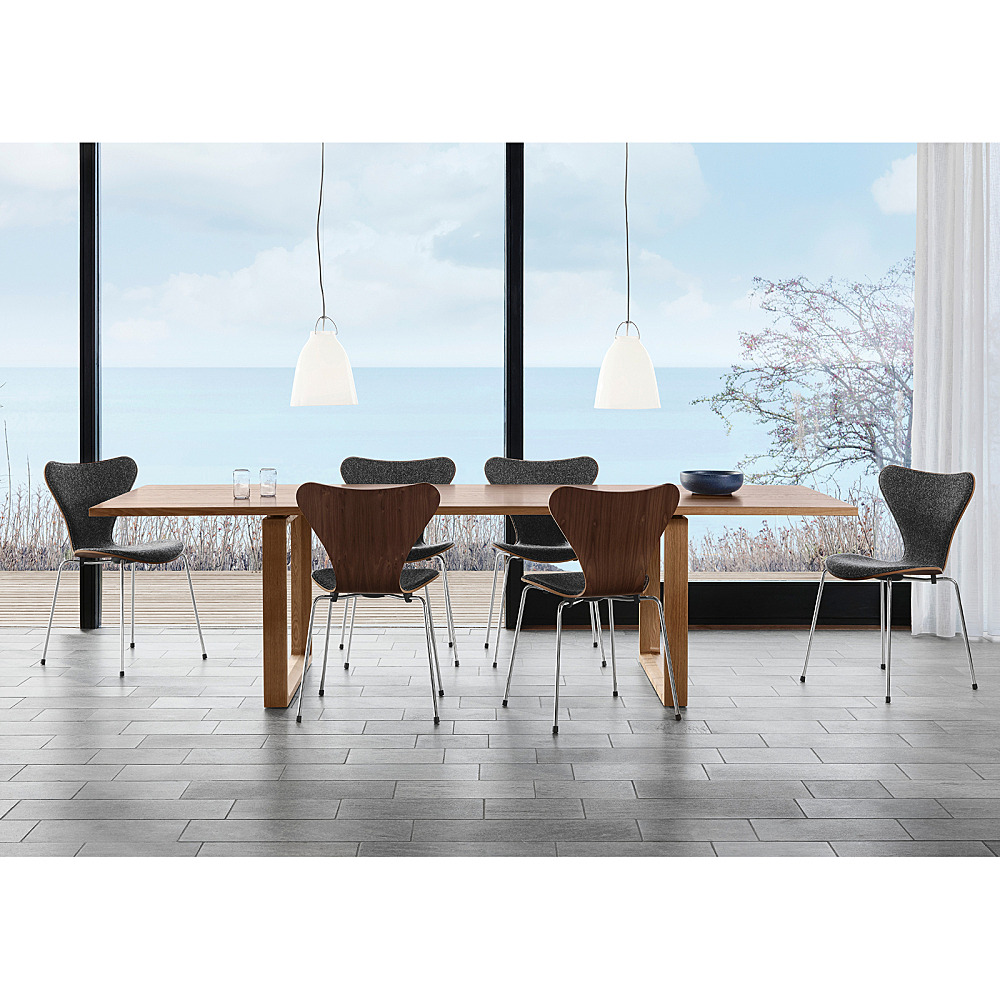 SERIES 7 CHAIR 3107｜フリッツ・ハンセン｜コンフォートQ｜阪急百貨店
