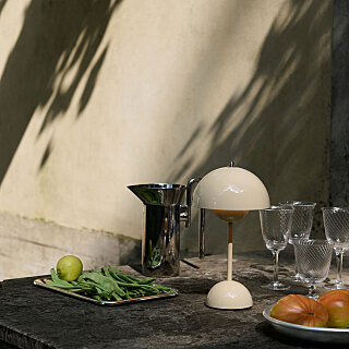 ヴァーナー・パントン生誕100周年フラワーポット新色登場