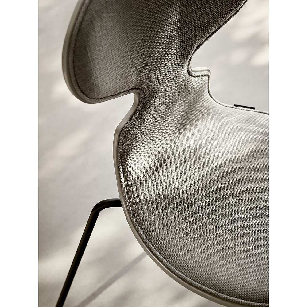 ANT CHAIR 3101｜フリッツ・ハンセン｜コンフォートQ｜阪急百貨店の