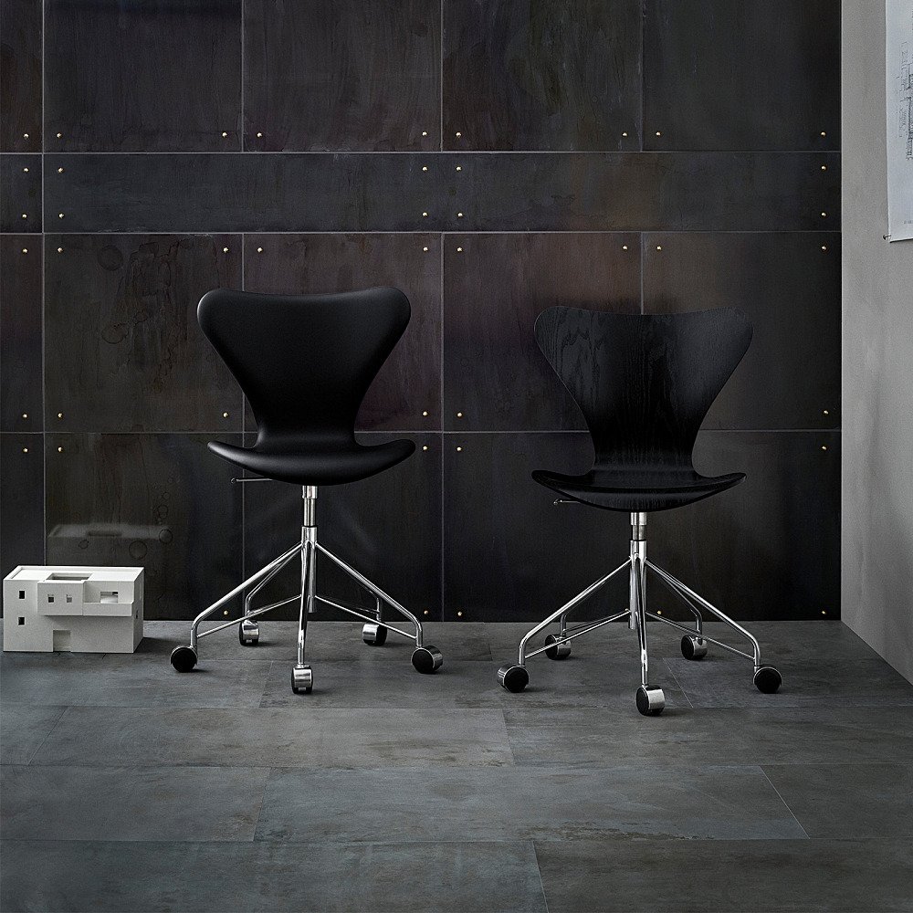 SERIES 7 CHAIR 3117｜フリッツ・ハンセン｜コンフォートQ｜阪急百貨店