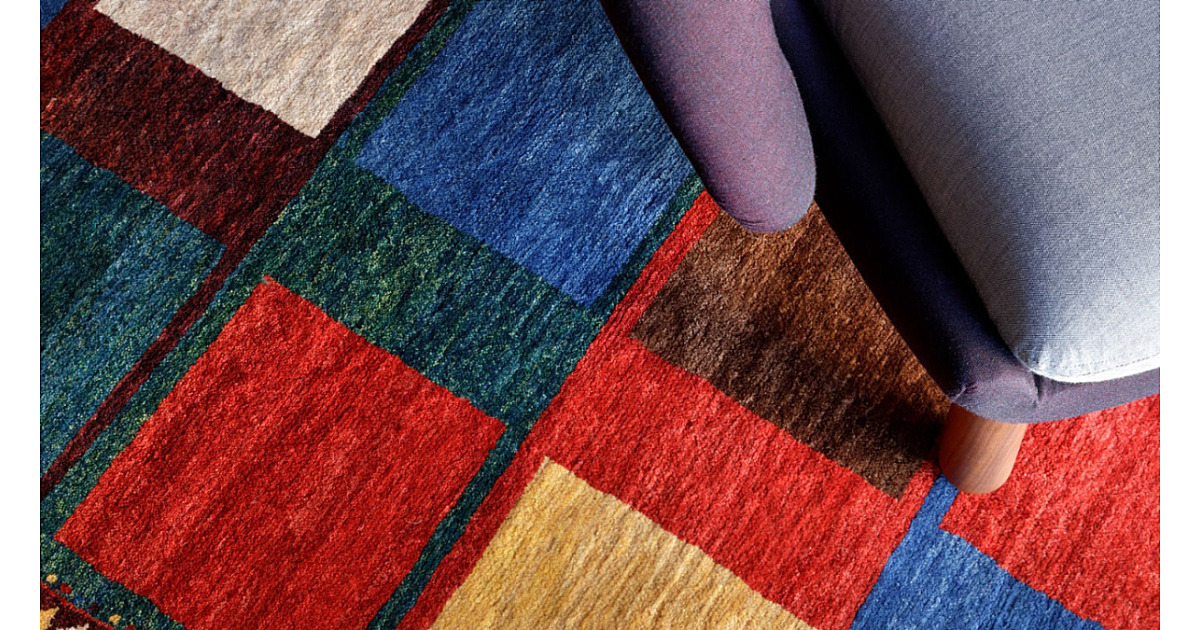 華麗なるペルシャ絨毯の世界 tn.jpg