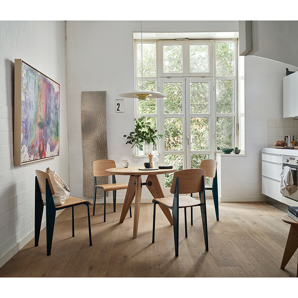 STANDARD｜ヴィトラ｜コンフォートQ｜阪急百貨店のインテリアショップ