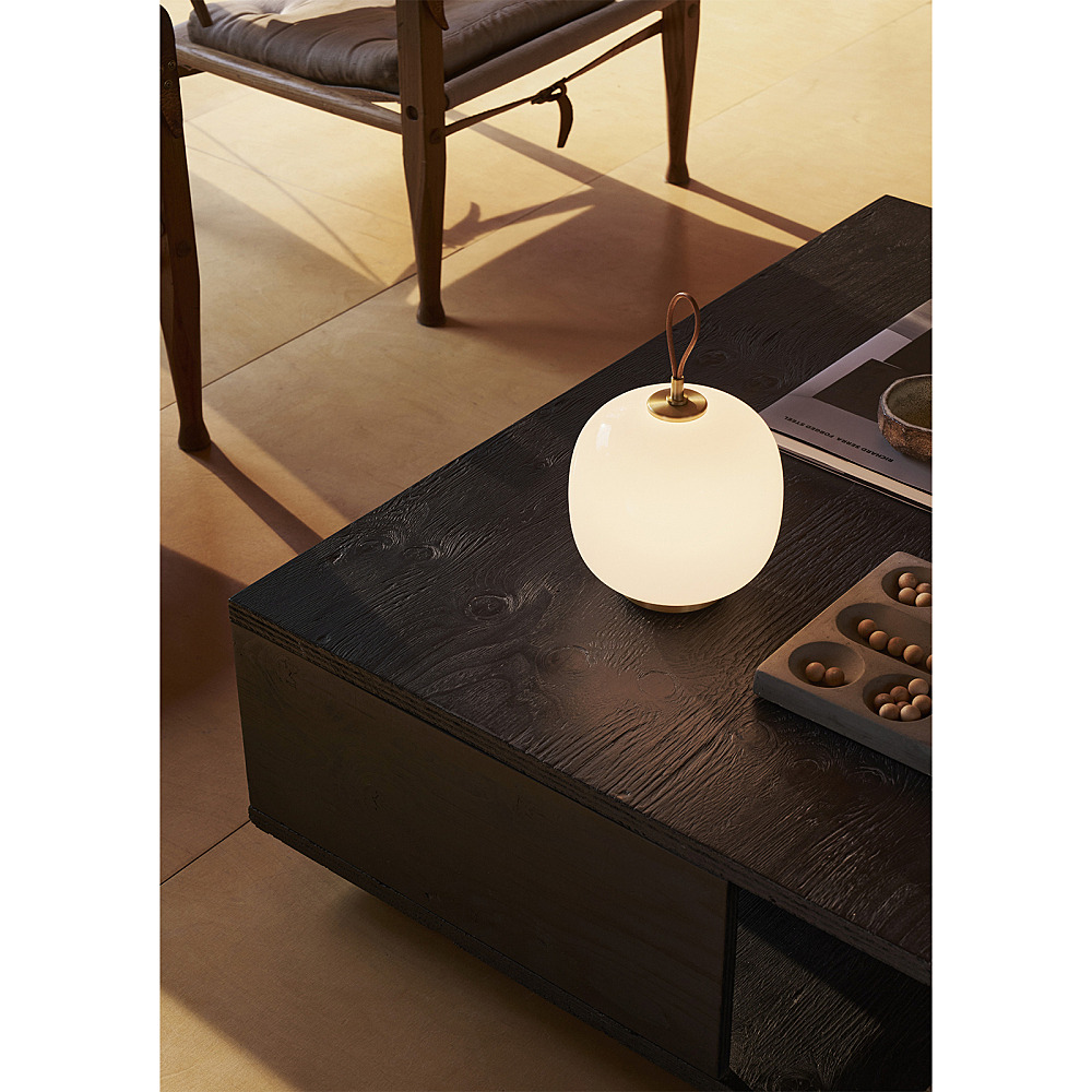 VL45 RADIOHUS PORTABLE LAMP｜ルイスポールセン｜コンフォートQ｜阪急