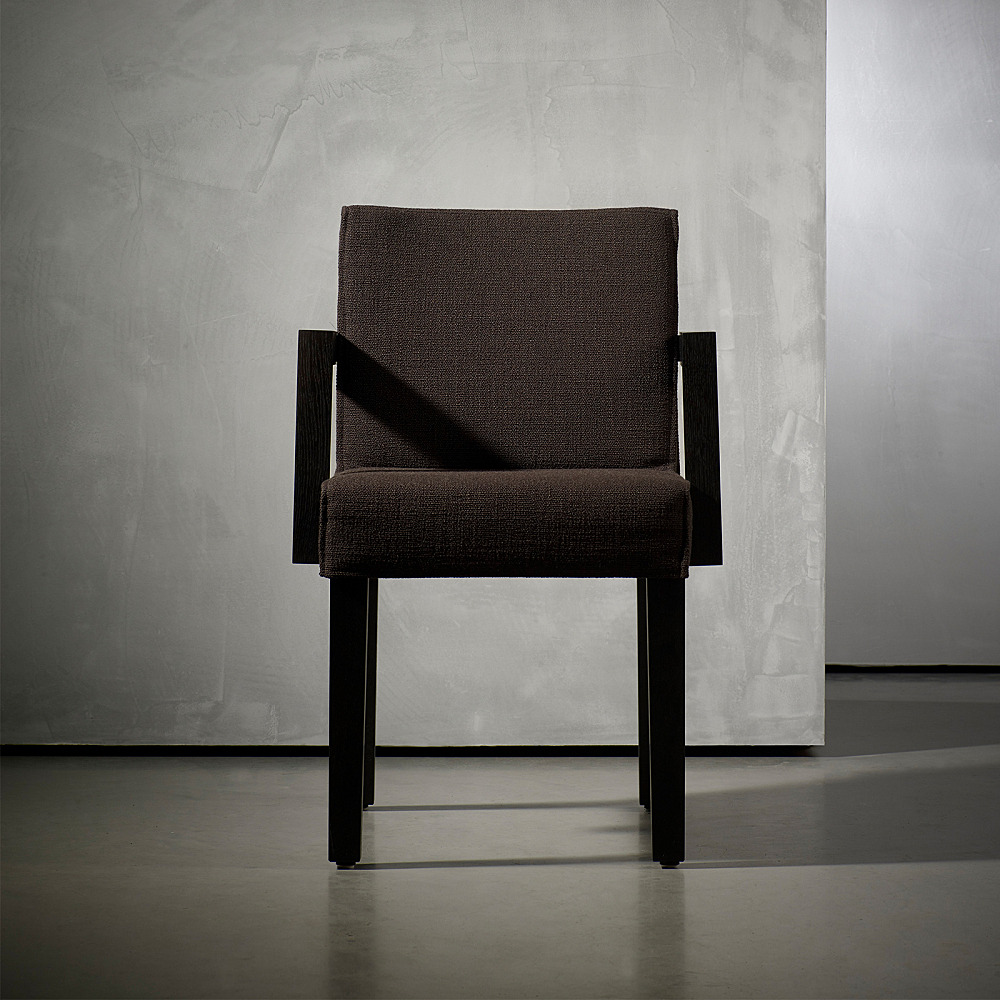 saru　椅子 SAAR DINING ARMCHAIR｜ピート・ブーン｜コンフォートQ｜阪急