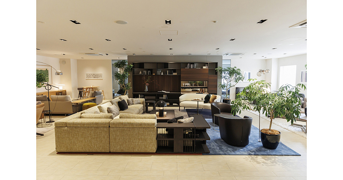 ◇arflex◇キャビネット◇ 照明付き◇ガラス扉◇大阪兵庫京都奈良滋賀和歌山◇ ◇arflex◇キャビネット◇ 照明付き◇ガラス扉◇大阪兵庫京都奈良滋賀