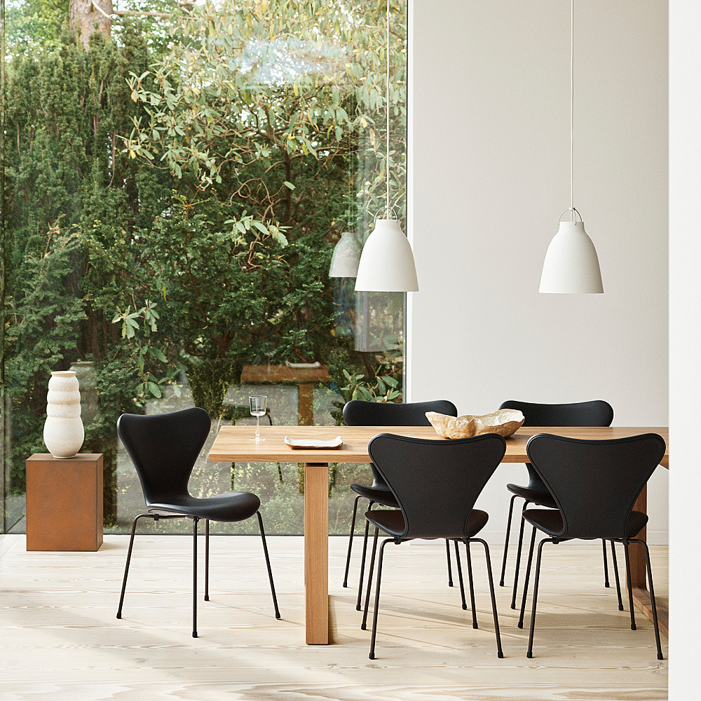 SERIES 7 CHAIR 3107｜フリッツ・ハンセン｜コンフォートQ｜阪急百貨店