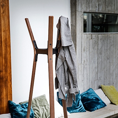 STEELWOOD COATSTAND WALNUT / スティールウッド コートスタンド ウォルナット ( マジス / magis )